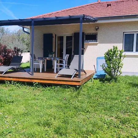 La Vallee Des Noyers 3*